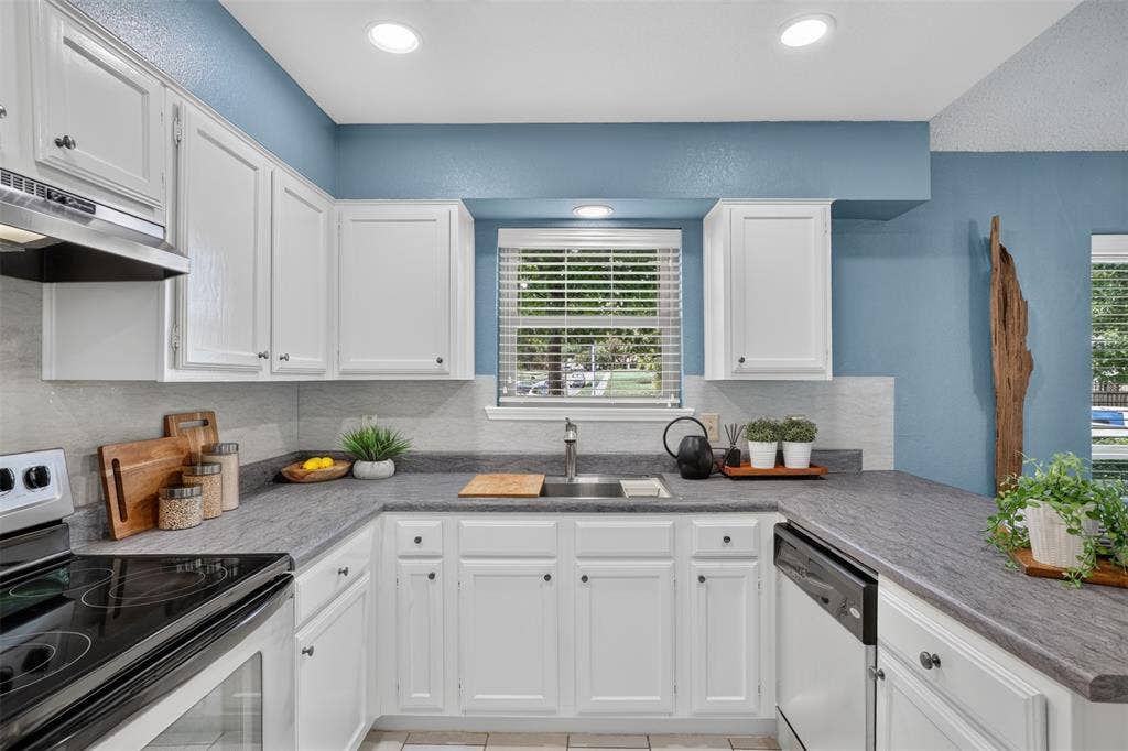 1600 Vera Cruz Drive, Plano, TX 75074 1600 Vera Cruz Drive, Plano, TX 75074
