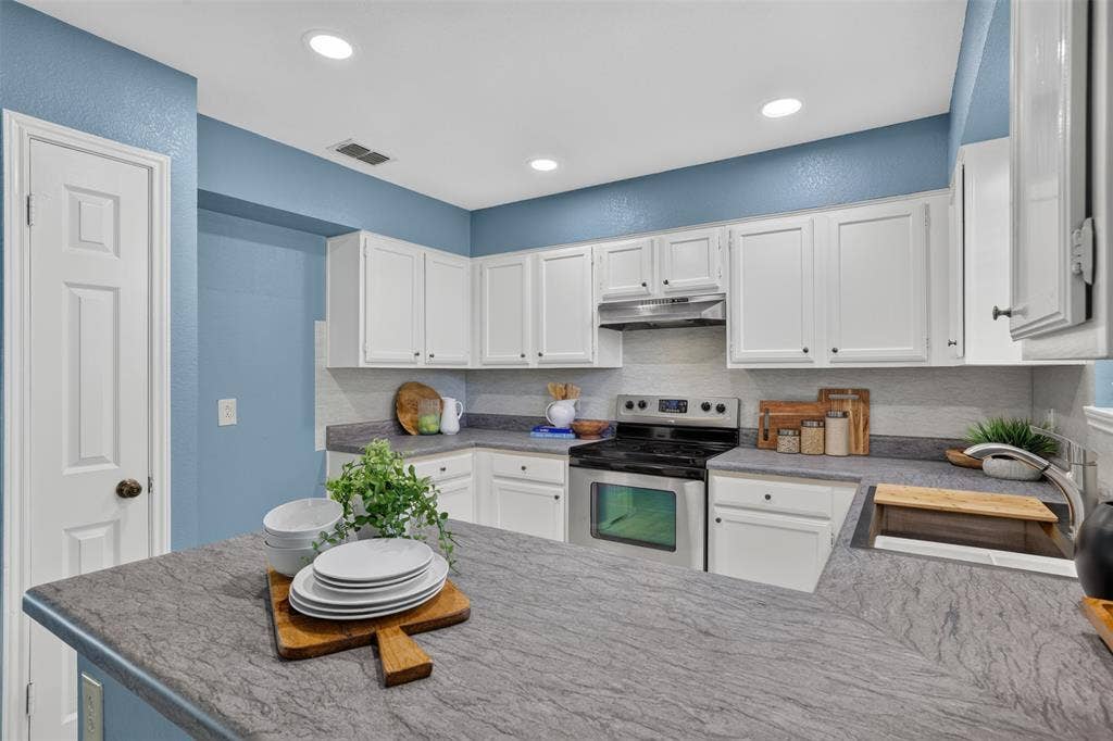 1600 Vera Cruz Drive, Plano, TX 75074 1600 Vera Cruz Drive, Plano, TX 75074