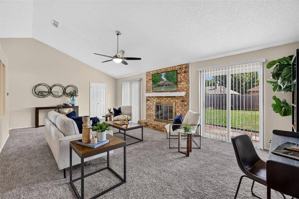 1600 Vera Cruz Drive, Plano, TX 75074 1600 Vera Cruz Drive, Plano, TX 75074