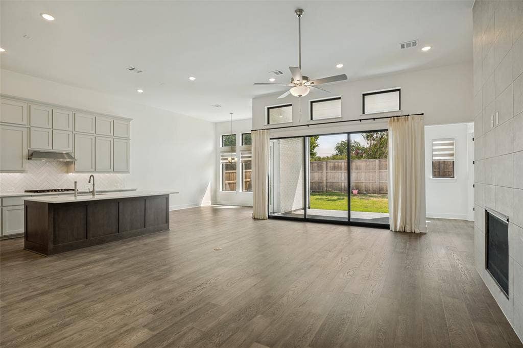 132 Cottonwood Court, Murphy, TX 75094 132 Cottonwood Court, Murphy, TX 75094