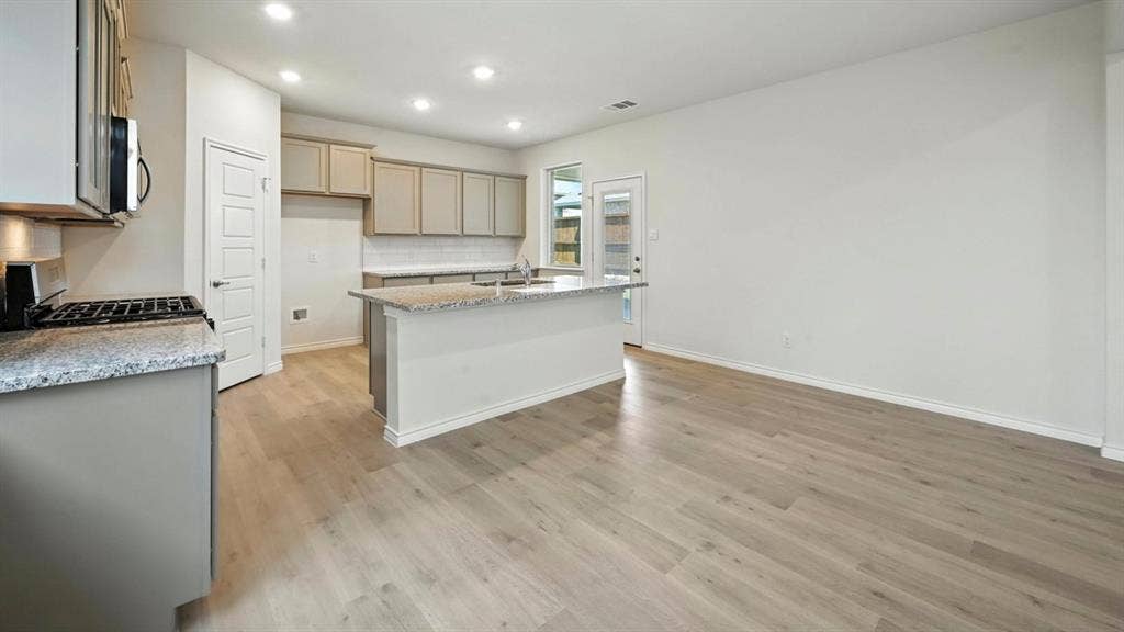 1307 Wolfcity Drive, Princeton, TX 75407 1307 Wolfcity Drive, Princeton, TX 75407