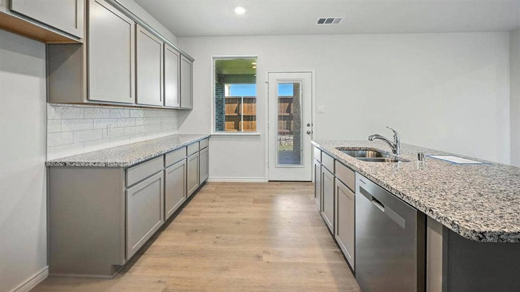 1307 Wolfcity Drive, Princeton, TX 75407 1307 Wolfcity Drive, Princeton, TX 75407