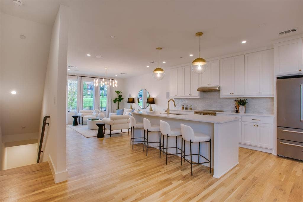 7207 Gaston Avenue, #1404, Dallas, TX 75206 7207 Gaston Avenue, #1404, Dallas, TX 75206