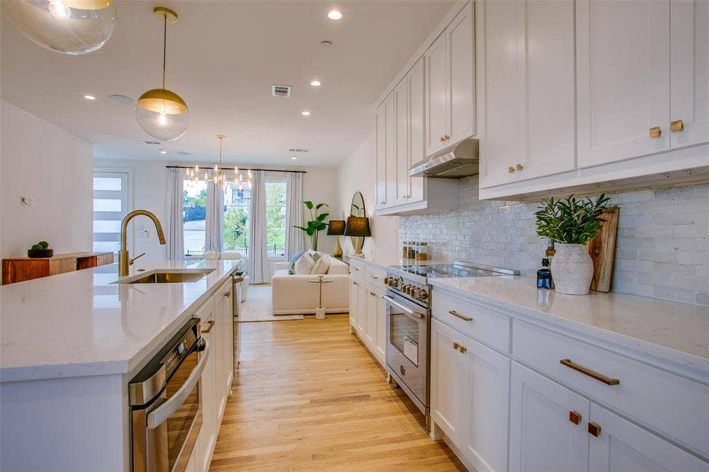 7207 Gaston Avenue, #1404, Dallas, TX 75206 7207 Gaston Avenue, #1404, Dallas, TX 75206