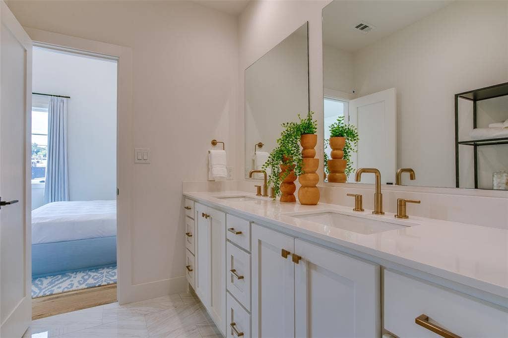 7207 Gaston Avenue, #1404, Dallas, TX 75206 7207 Gaston Avenue, #1404, Dallas, TX 75206