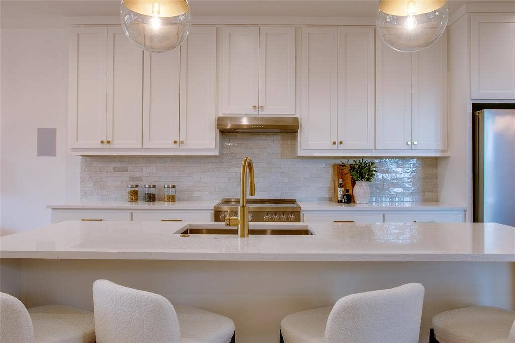 7207 Gaston Avenue, #1404, Dallas, TX 75206 7207 Gaston Avenue, #1404, Dallas, TX 75206