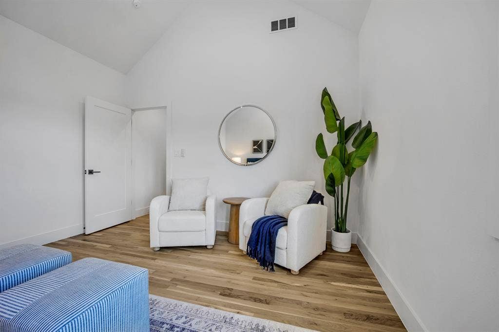 7207 Gaston Avenue, #906, Dallas, TX 75206 7207 Gaston Avenue, #906, Dallas, TX 75206