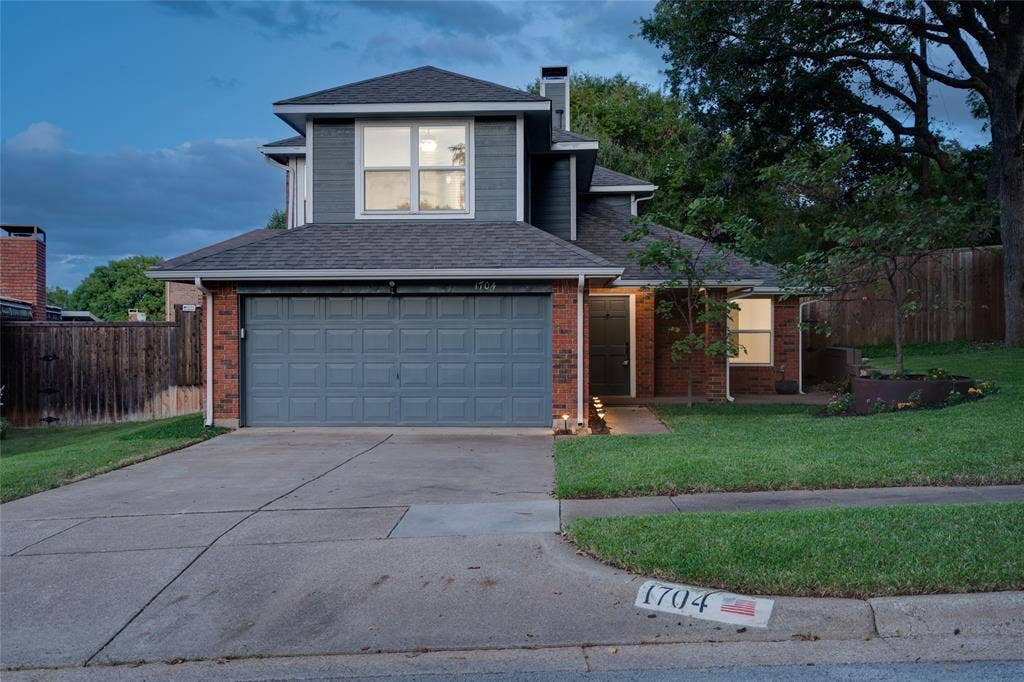 1704 Overlook Drive, Grapevine, TX 76051