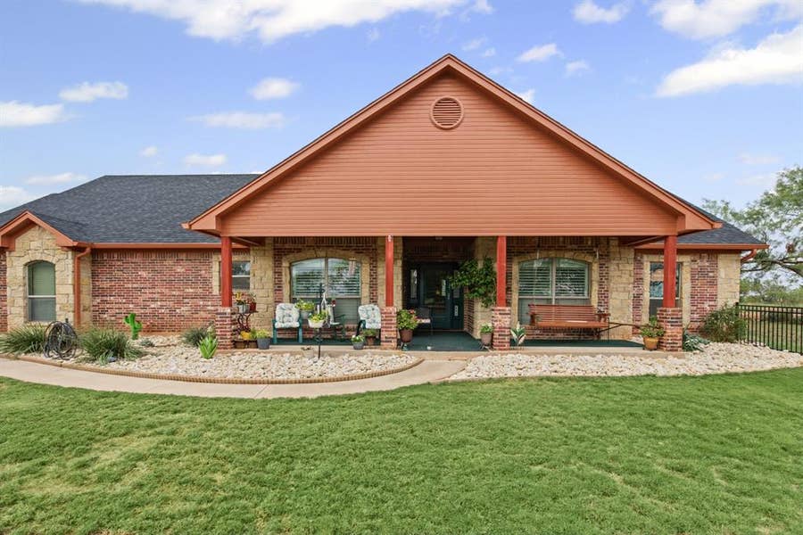 Property photo for 326 County Road 256, Abilene, TX