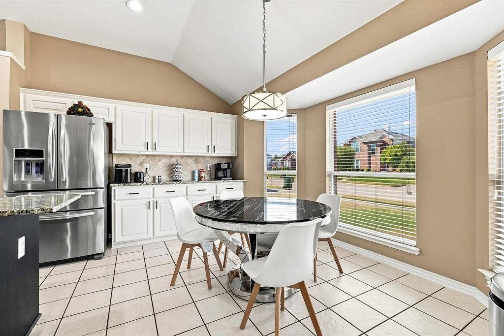 335 Linhurst Drive, Murphy, TX 75094 335 Linhurst Drive, Murphy, TX 75094