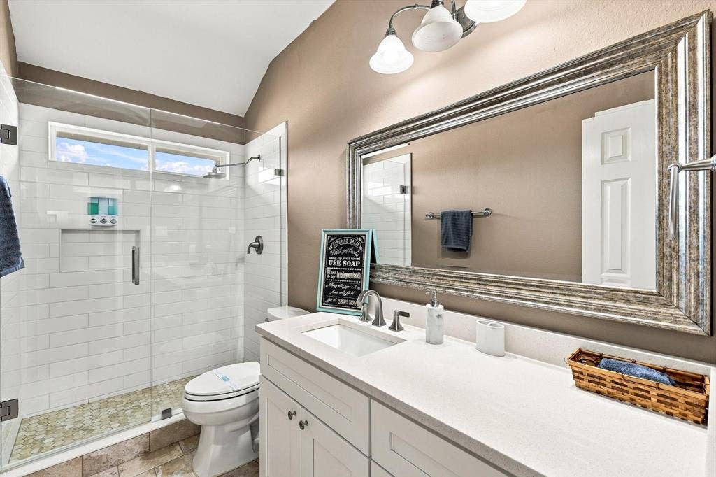 335 Linhurst Drive, Murphy, TX 75094 335 Linhurst Drive, Murphy, TX 75094