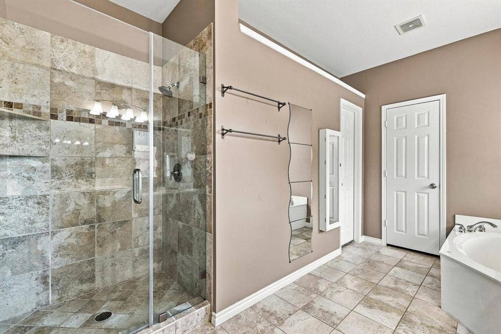 335 Linhurst Drive, Murphy, TX 75094 335 Linhurst Drive, Murphy, TX 75094