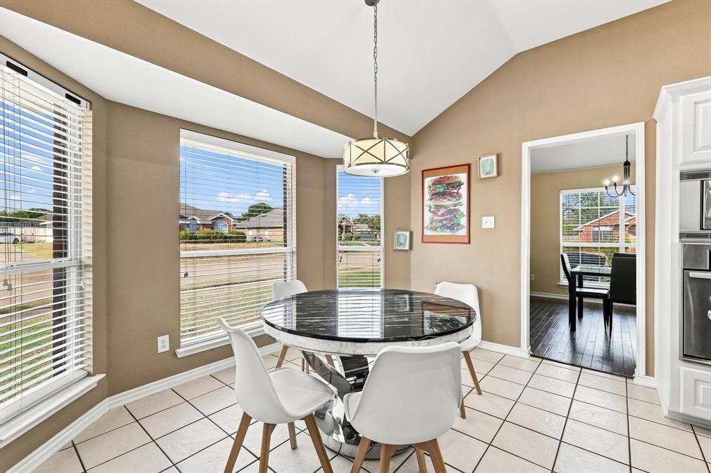 335 Linhurst Drive, Murphy, TX 75094 335 Linhurst Drive, Murphy, TX 75094