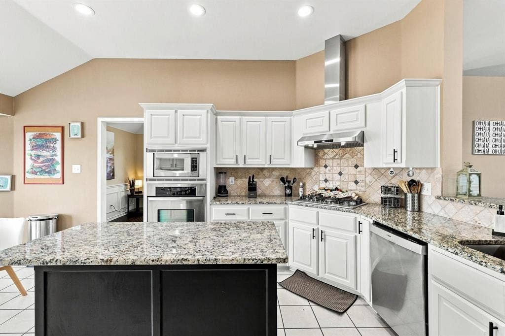 335 Linhurst Drive, Murphy, TX 75094 335 Linhurst Drive, Murphy, TX 75094