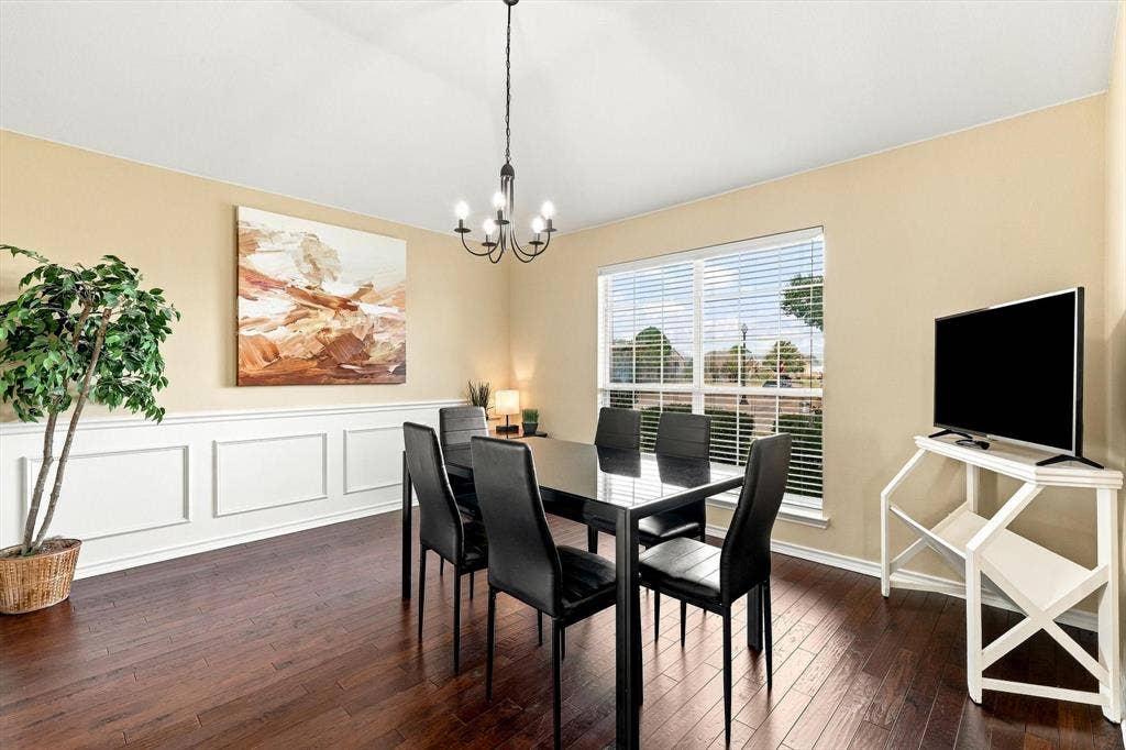 335 Linhurst Drive, Murphy, TX 75094 335 Linhurst Drive, Murphy, TX 75094