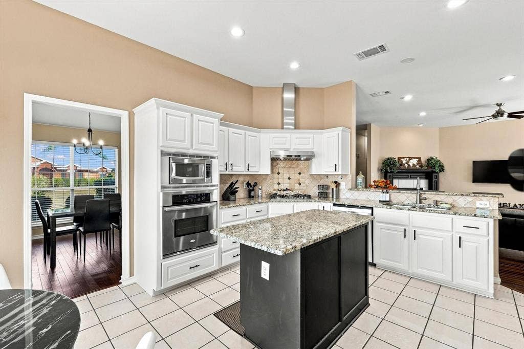 335 Linhurst Drive, Murphy, TX 75094 335 Linhurst Drive, Murphy, TX 75094