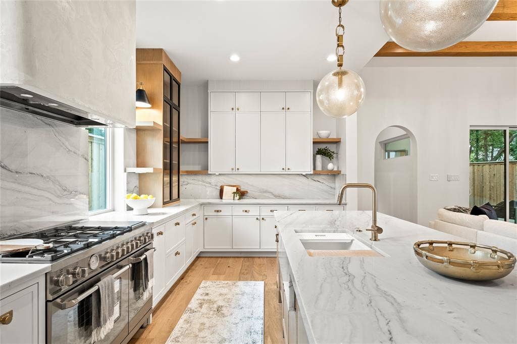 8730 Rexford Drive, Dallas, TX 75209