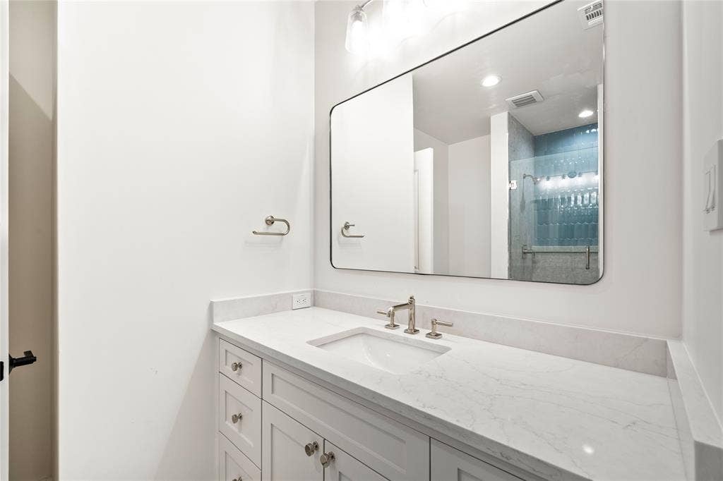 8730 Rexford Drive, Dallas, TX 75209