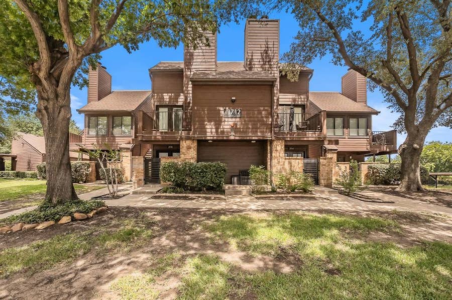 Property photo for 1712 Baird Farm Circle, #2205, Arlington, TX