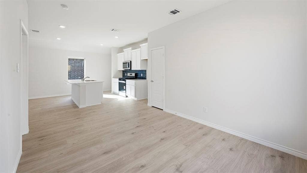 1205 Dry Brook Way, Princeton, TX 75407 1205 Dry Brook Way, Princeton, TX 75407