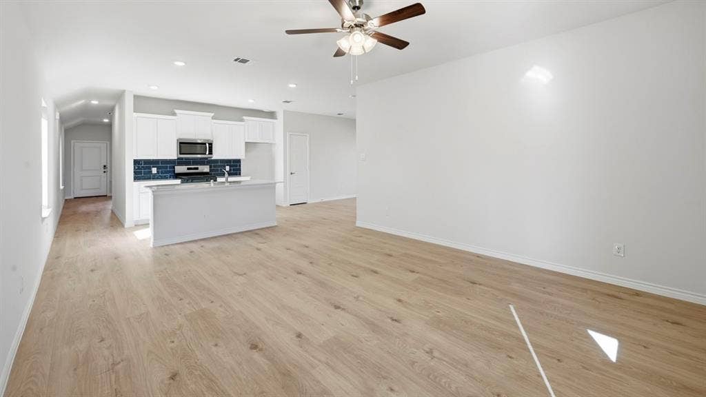 1205 Dry Brook Way, Princeton, TX 75407 1205 Dry Brook Way, Princeton, TX 75407