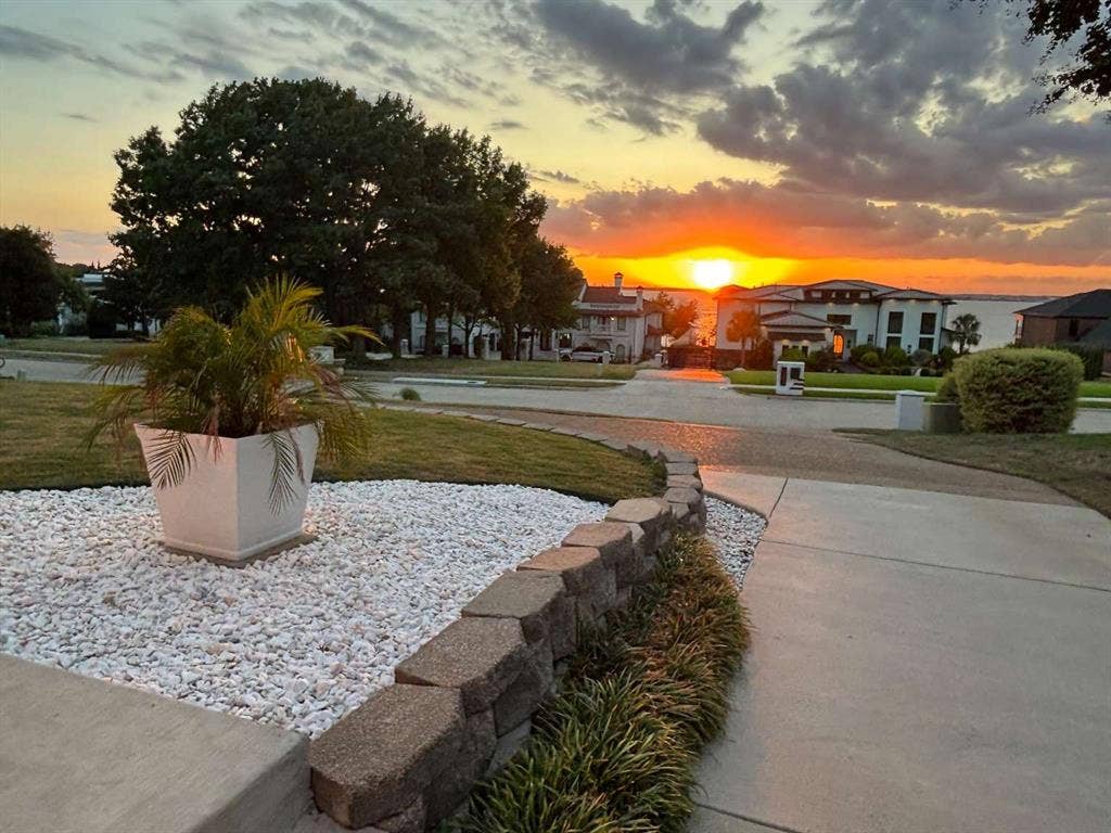2309 Lafayette Drive, Heath, TX 75032 2309 Lafayette Drive, Heath, TX 75032