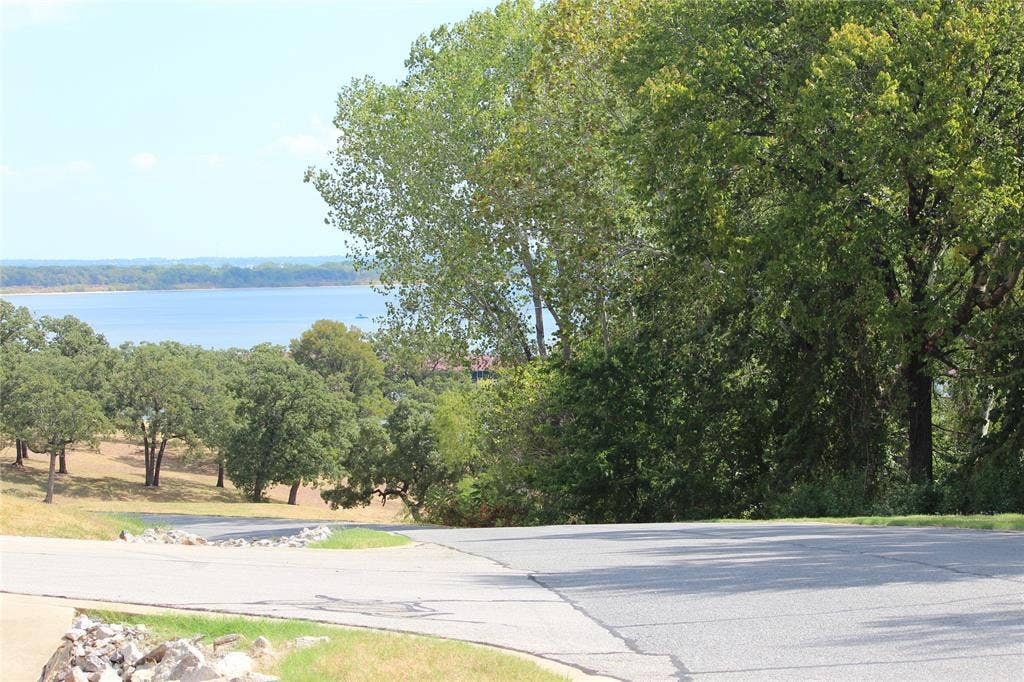 Block B Lot 7 Palisades, Gordonville, TX 76245 Come on down to the Lake!
