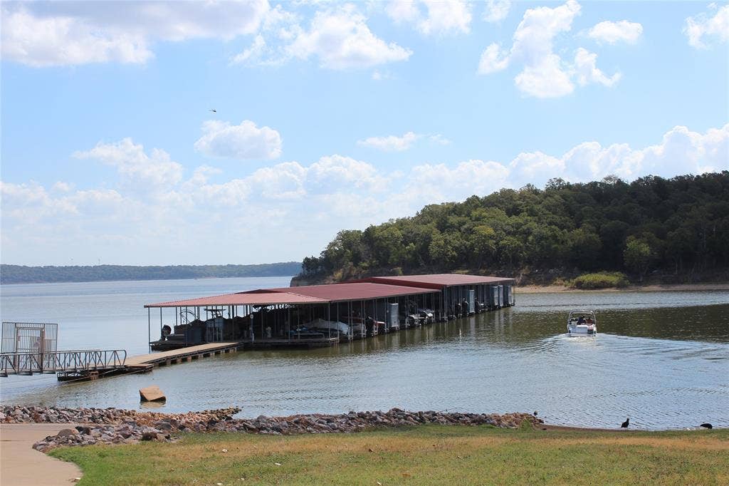 Block B Lot 7 Palisades, Gordonville, TX 76245 Marina and slips for your watercraft