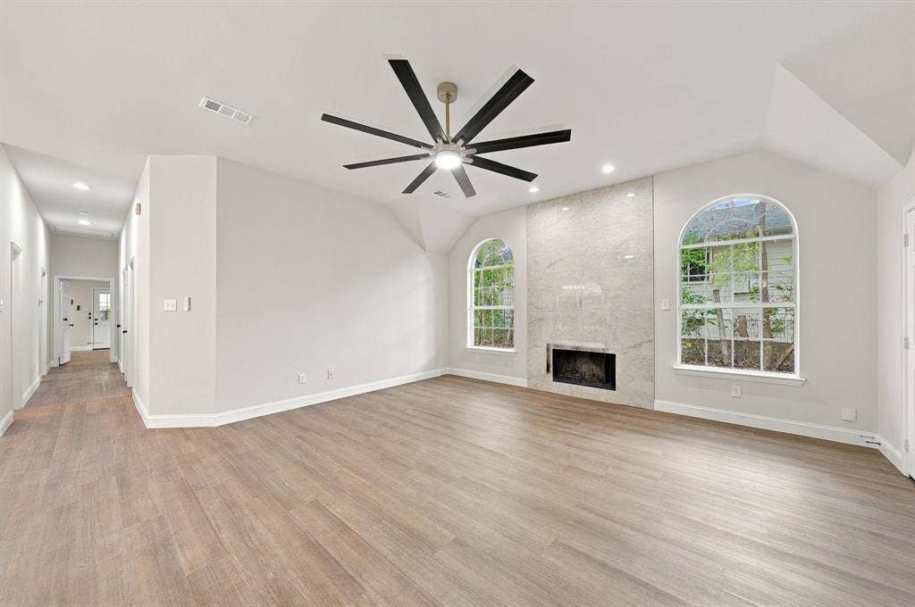 1005 W White Avenue, McKinney, TX 75069