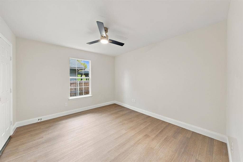 1005 W White Avenue, McKinney, TX 75069