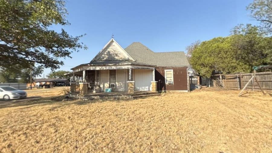 Property photo for 311 S Walton Street, Roby, TX