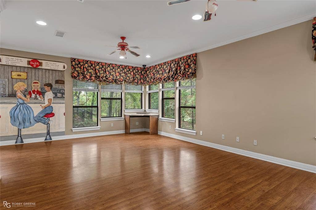 36 Golf Club Drive, Haughton, LA 71037