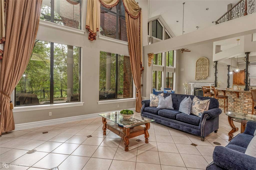 36 Golf Club Drive, Haughton, LA 71037