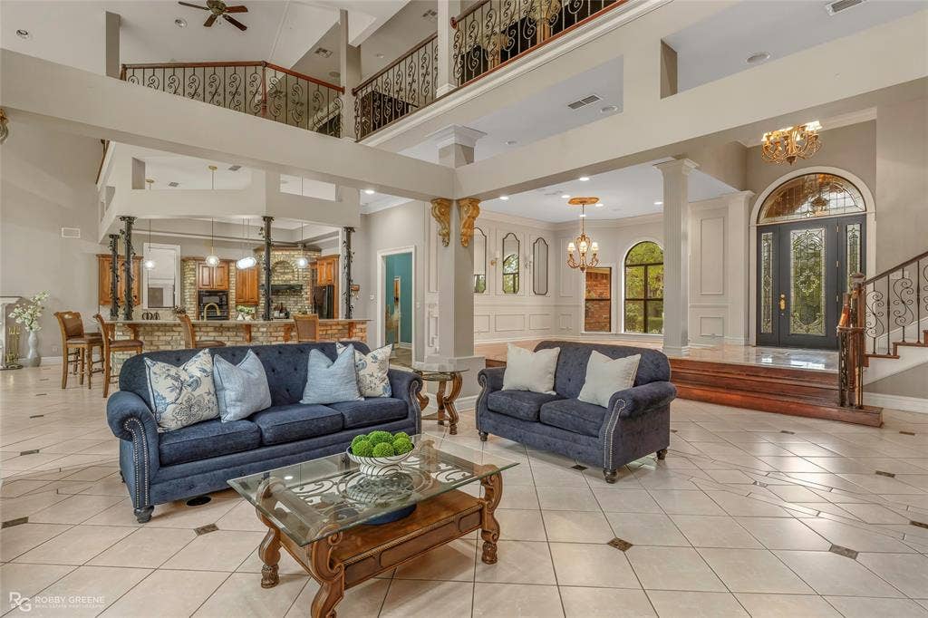 36 Golf Club Drive, Haughton, LA 71037