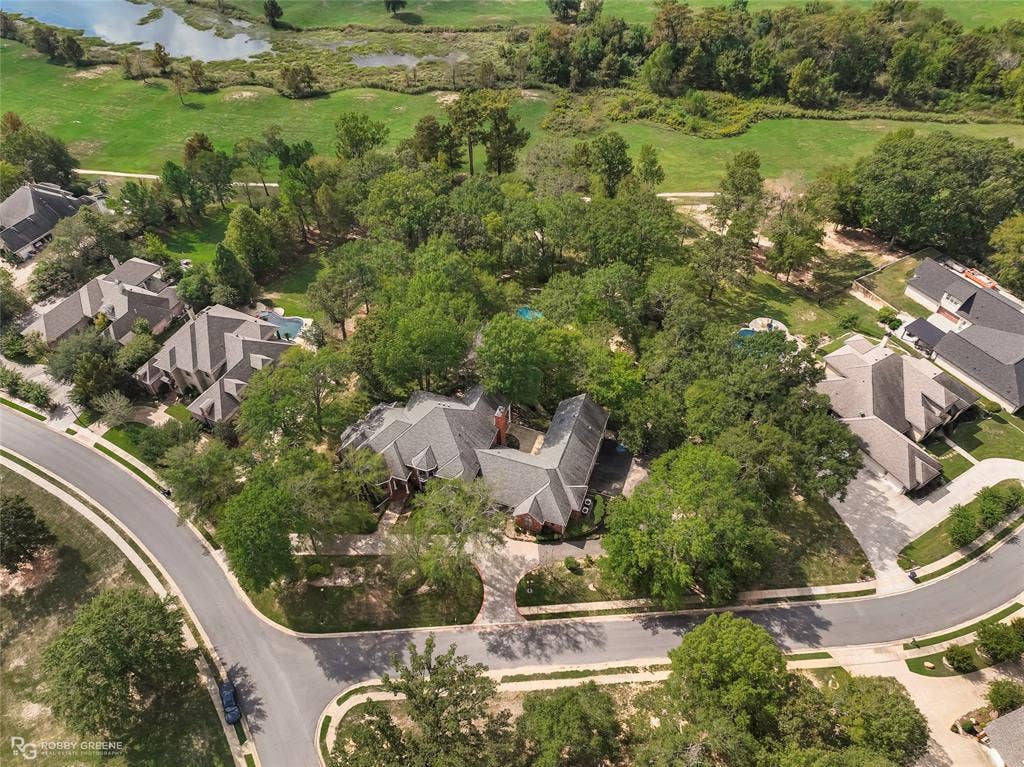 36 Golf Club Drive, Haughton, LA 71037