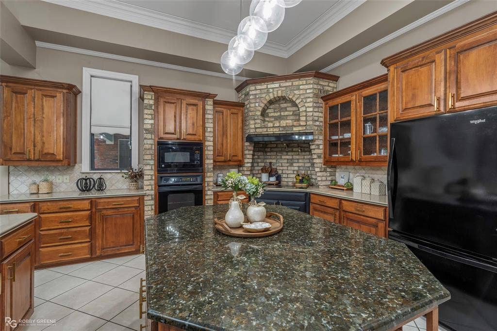 36 Golf Club Drive, Haughton, LA 71037