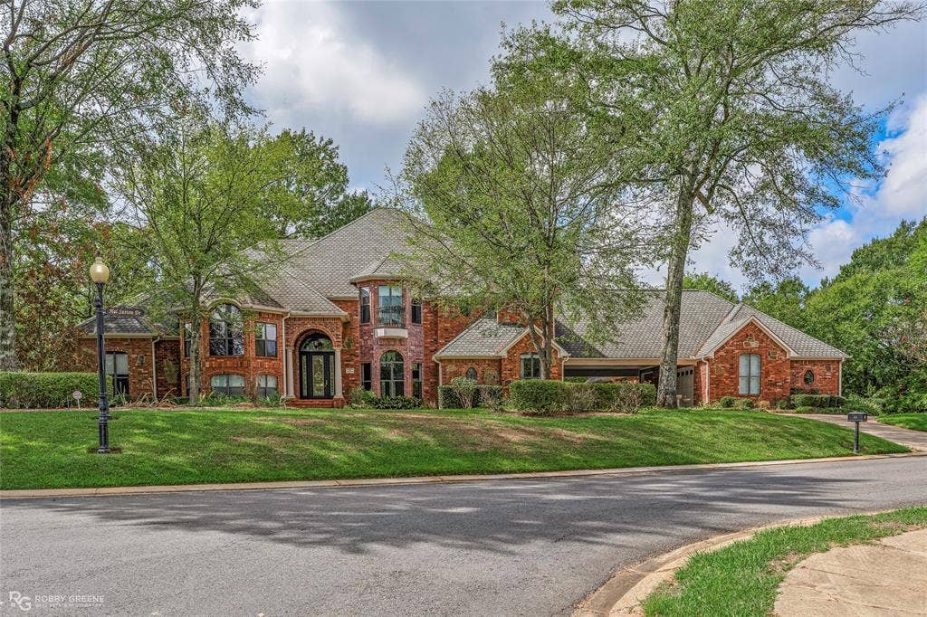 36 Golf Club Drive, Haughton, LA 71037