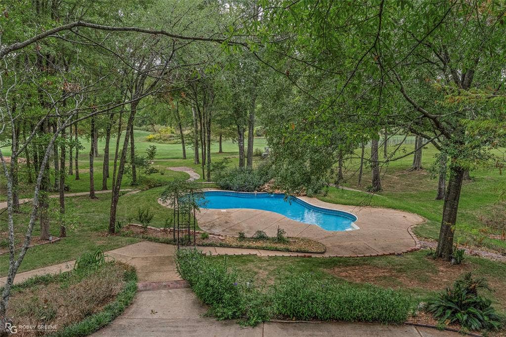 36 Golf Club Drive, Haughton, LA 71037