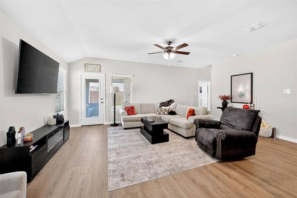 2020 Hearn Drive, Royse City, TX 75189 2020 Hearn Drive, Royse City, TX 75189