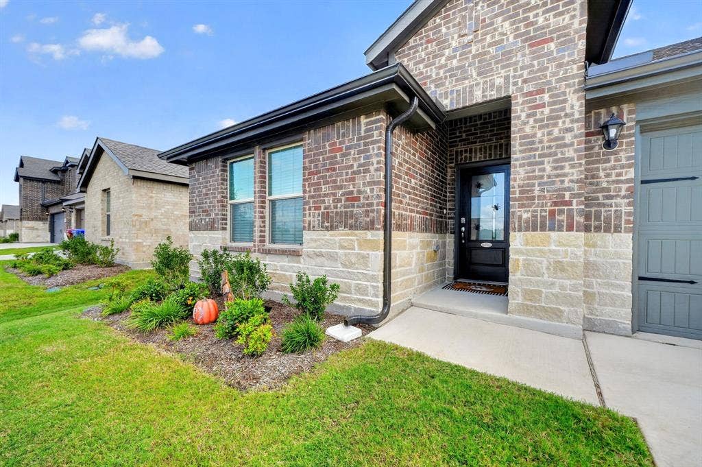 2020 Hearn Drive, Royse City, TX 75189 2020 Hearn Drive, Royse City, TX 75189