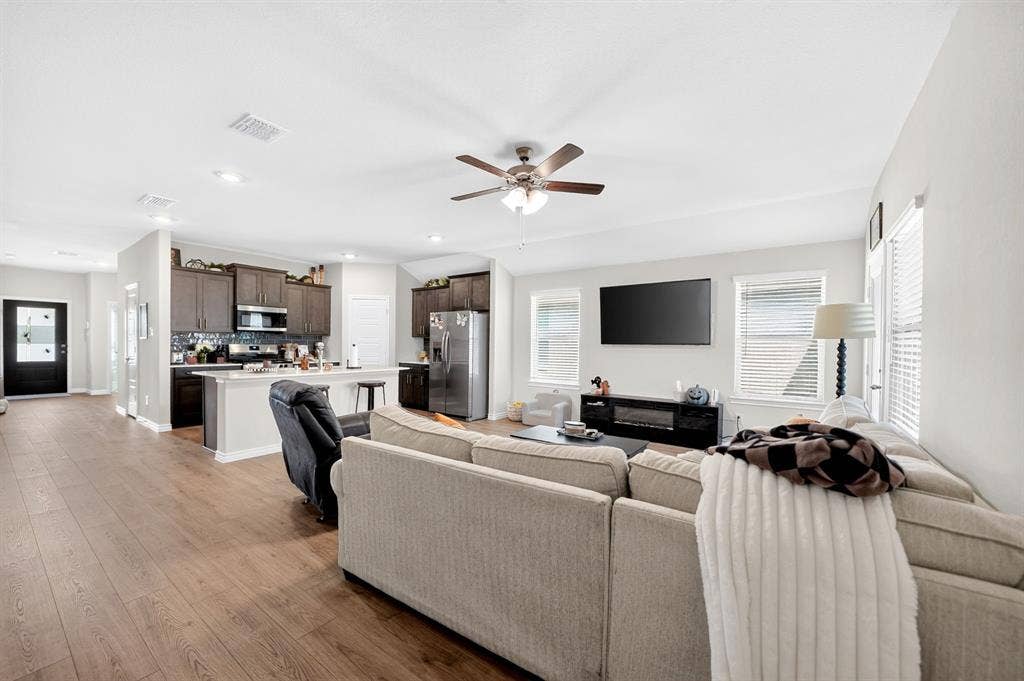 2020 Hearn Drive, Royse City, TX 75189 2020 Hearn Drive, Royse City, TX 75189