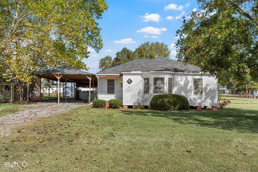 Property photo for 312 Simpson Street, Benton, LA