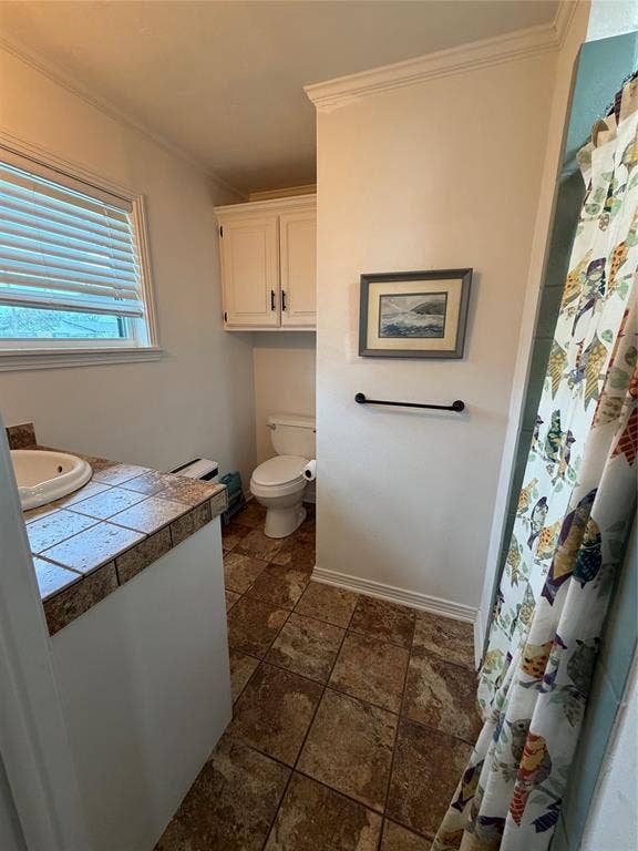 2216 Crestwood Drive, Tyler, TX 75701 2216 Crestwood Drive, Tyler, TX 75701