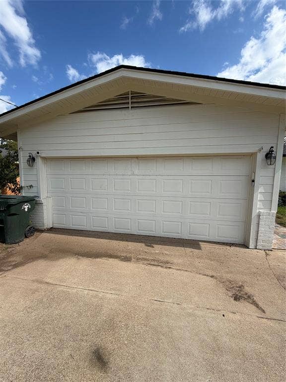 2216 Crestwood Drive, Tyler, TX 75701 2216 Crestwood Drive, Tyler, TX 75701