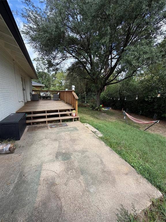 2216 Crestwood Drive, Tyler, TX 75701 2216 Crestwood Drive, Tyler, TX 75701