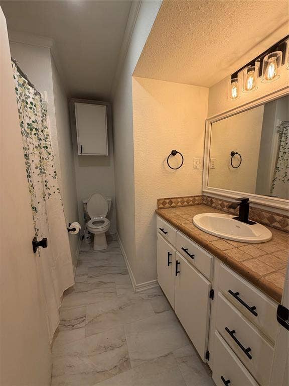 2216 Crestwood Drive, Tyler, TX 75701 2216 Crestwood Drive, Tyler, TX 75701