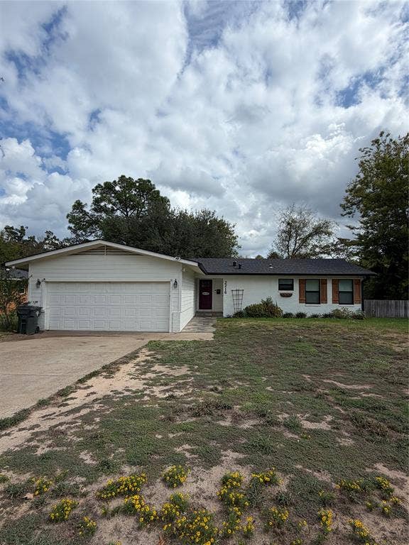 Property photo for 2216 Crestwood Drive, Tyler, TX