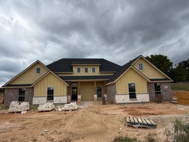 Property photo for 2684 North Cardinal Road, Reno, TX