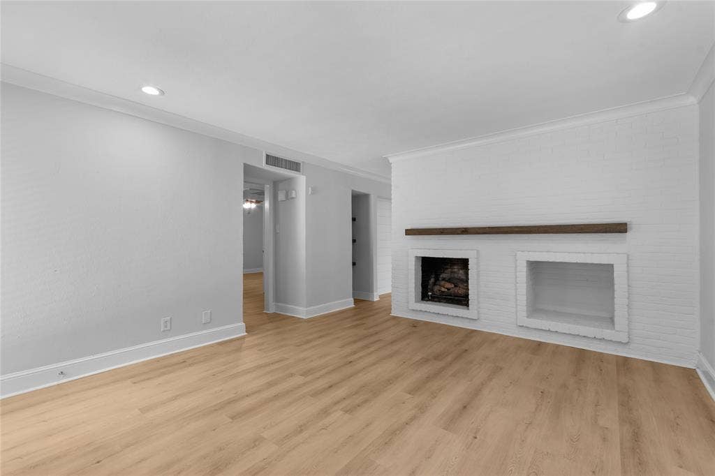 5928 Sandhurst Lane, #127, Dallas, TX 75206 5928 Sandhurst Lane, #127, Dallas, TX 75206