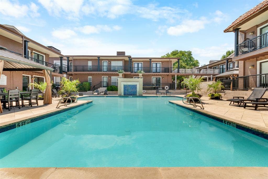 5928 Sandhurst Lane, #127, Dallas, TX 75206 5928 Sandhurst Lane, #127, Dallas, TX 75206